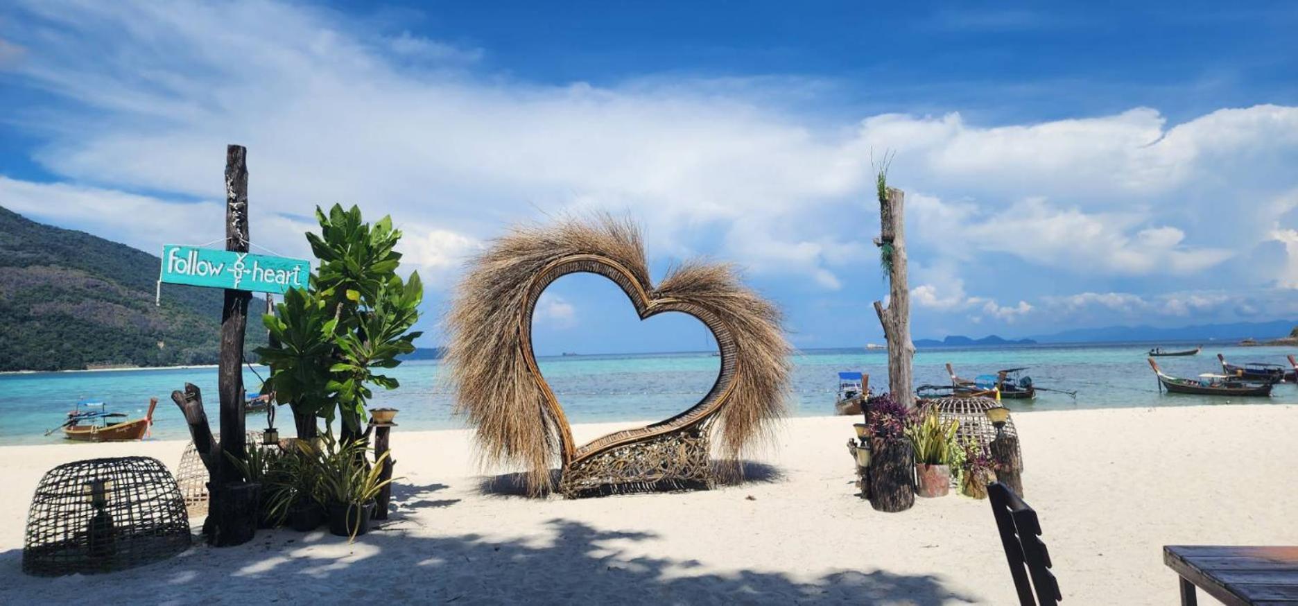 Lipe Beach Resort Exterior foto