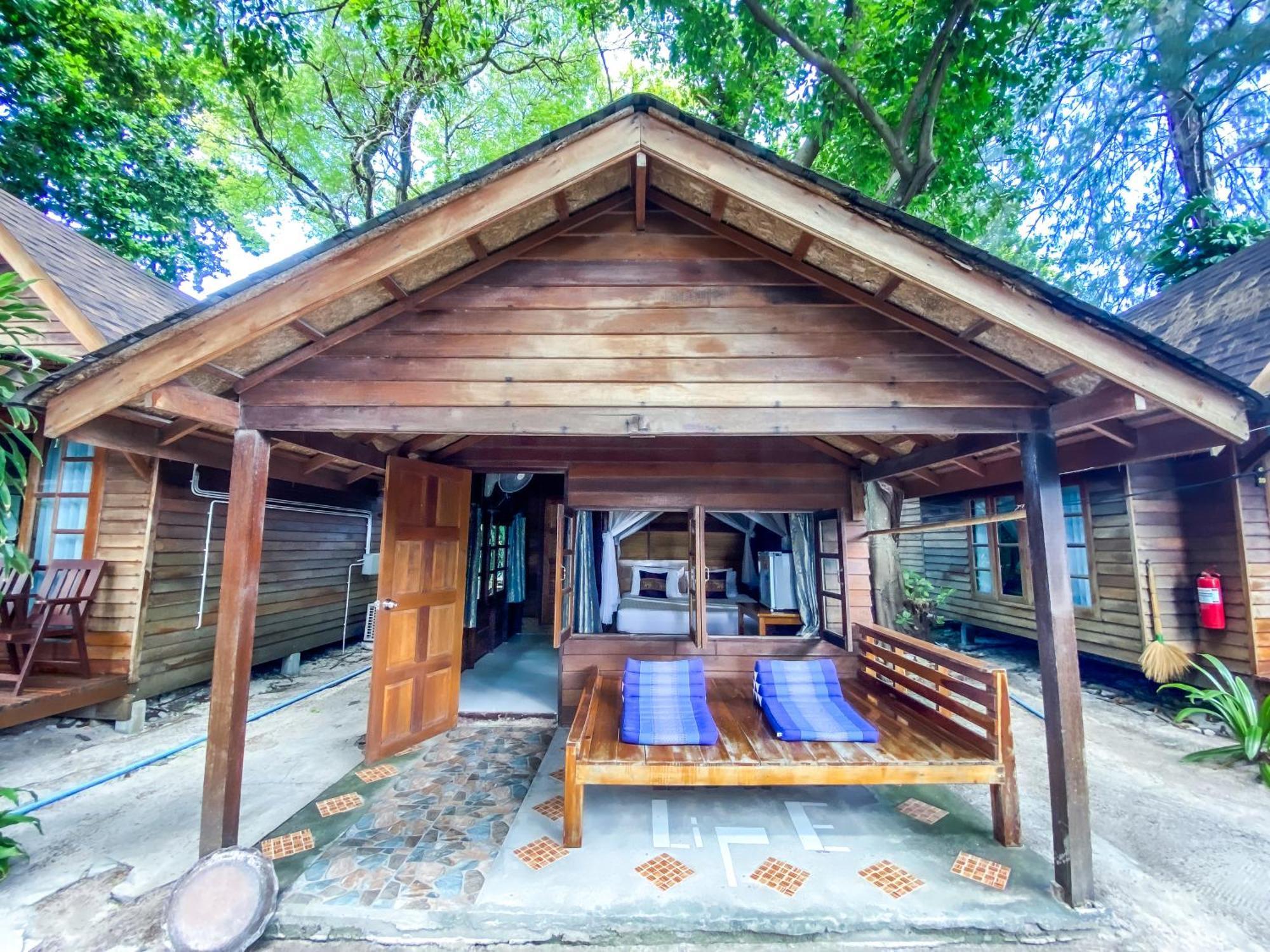 Lipe Beach Resort Exterior foto