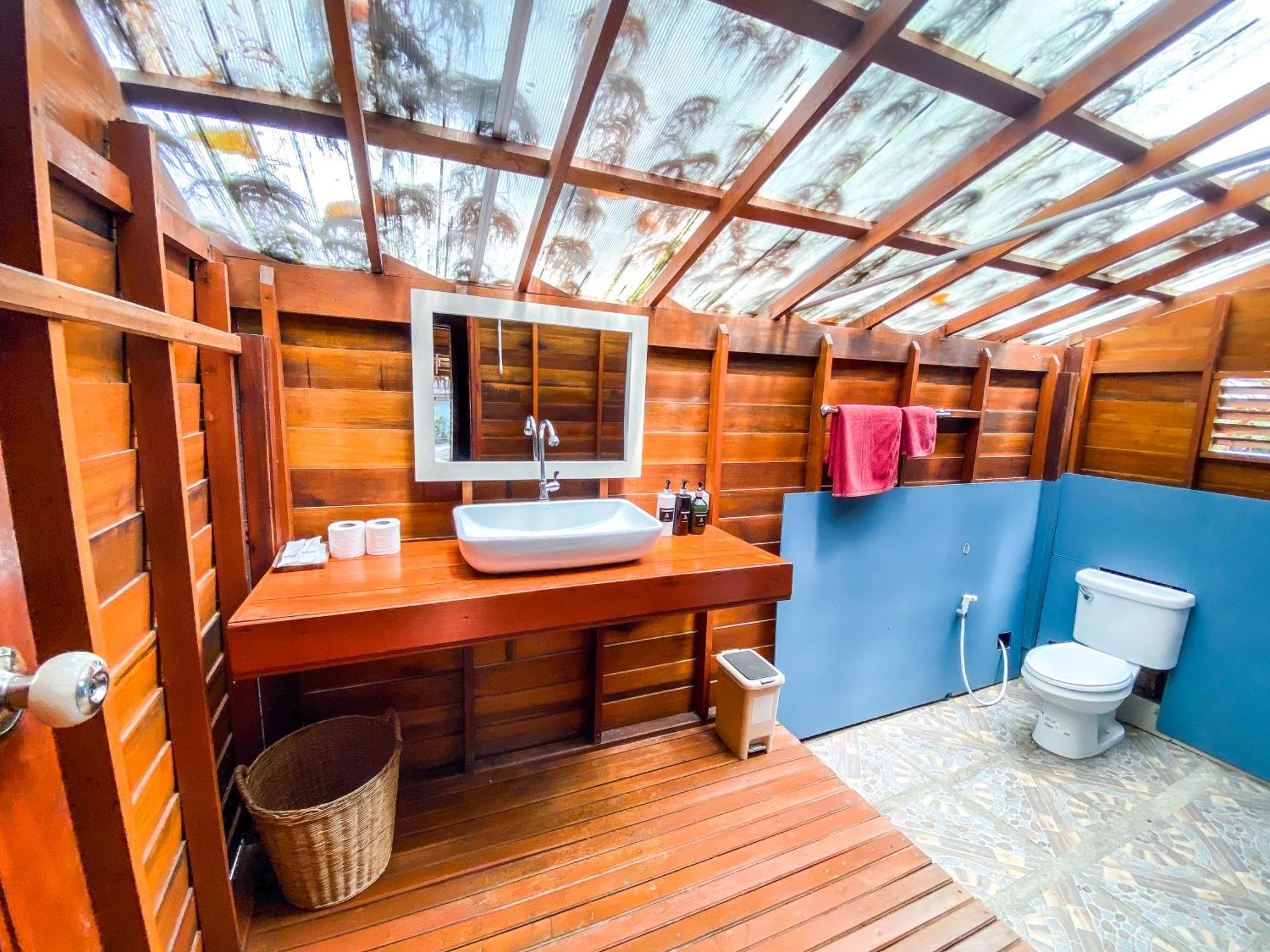 Lipe Beach Resort Exterior foto