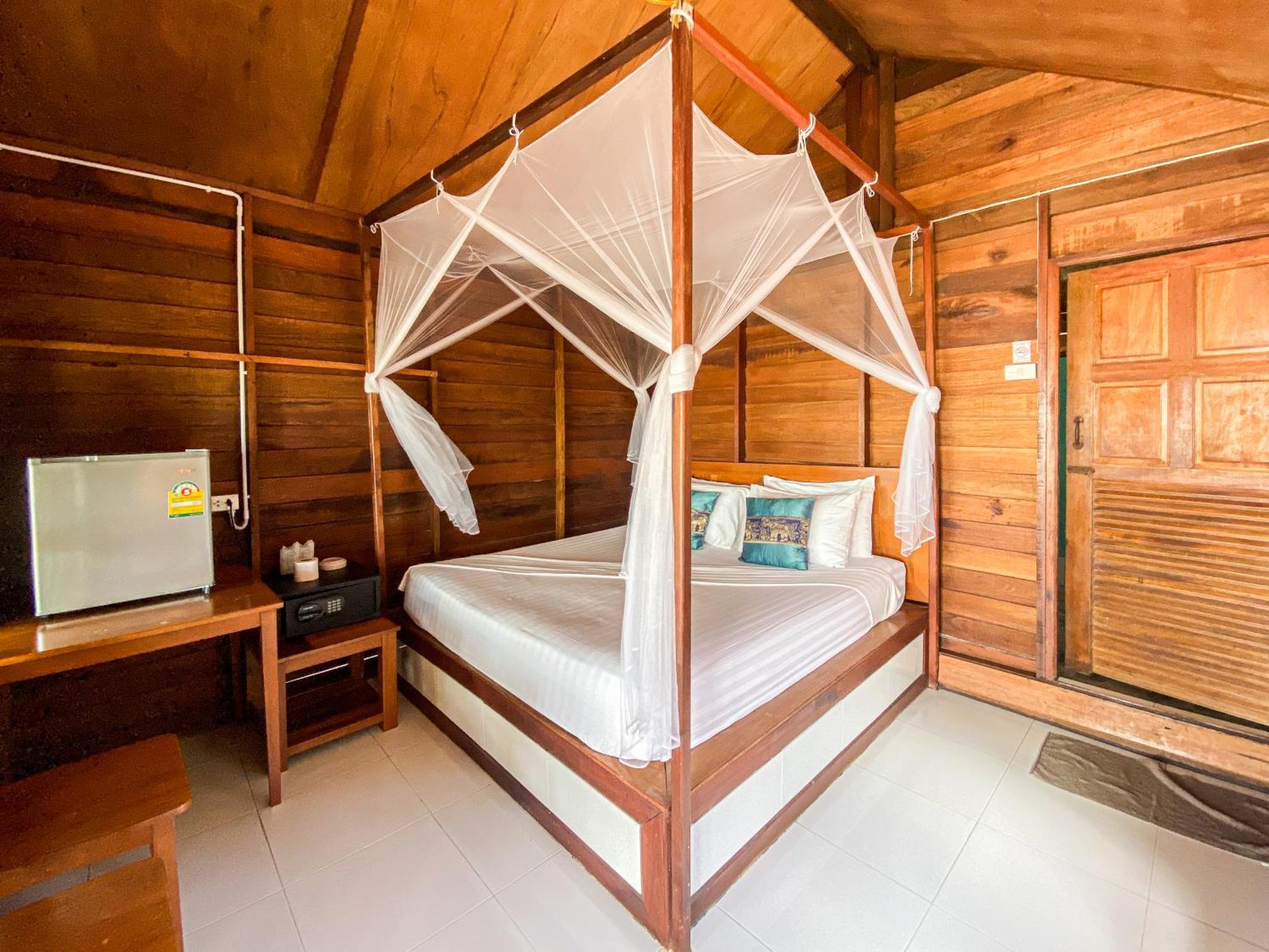 Lipe Beach Resort Exterior foto