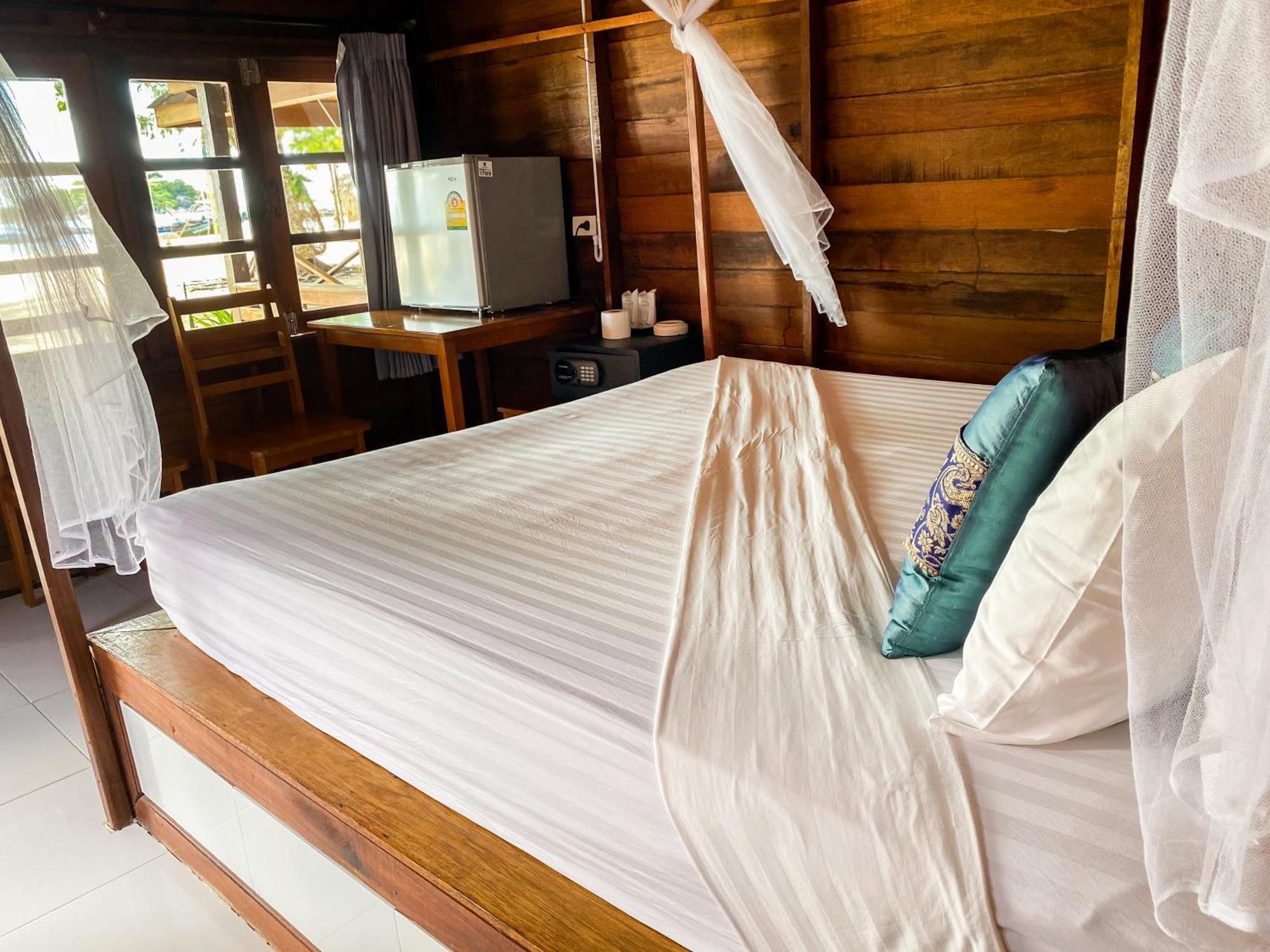 Lipe Beach Resort Exterior foto